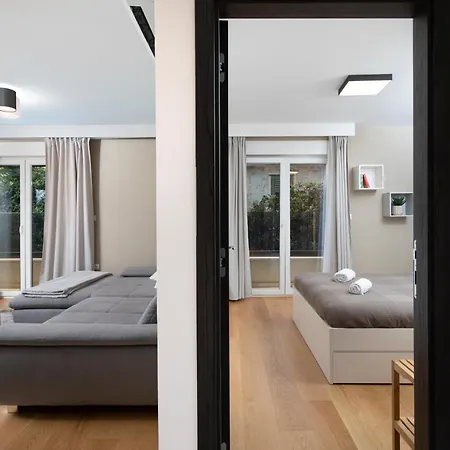 Stoja Apartment *